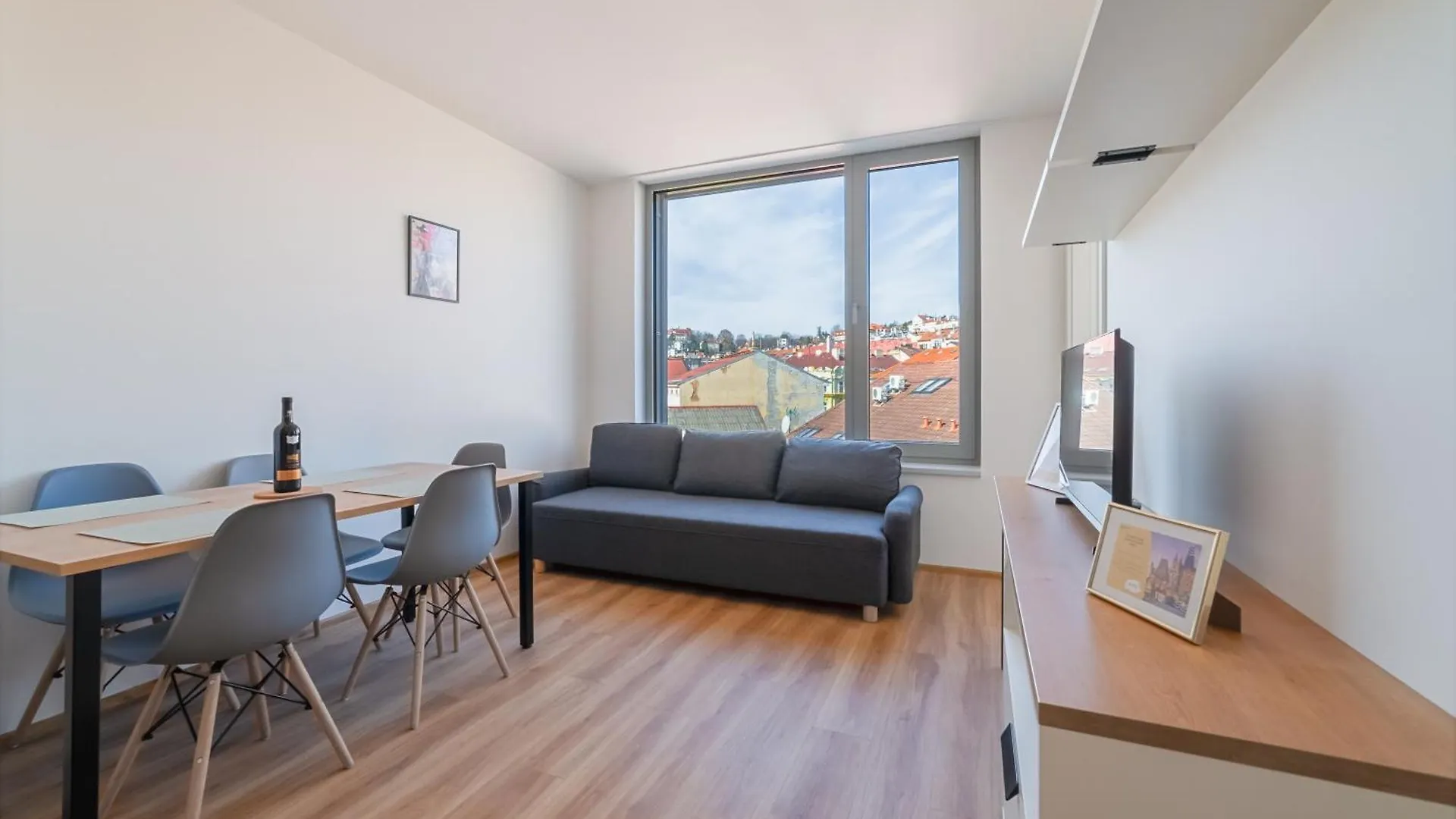 Mymozart Residence By Rentez Prag