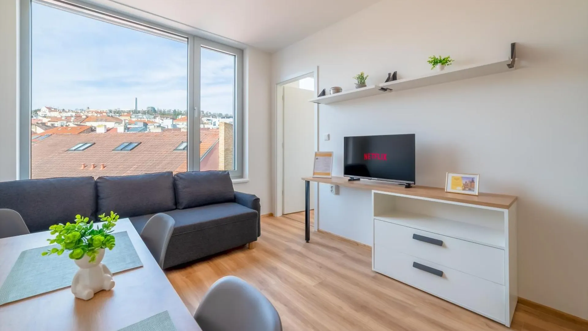 Apartment Mymozart Residence By Rentez Prag