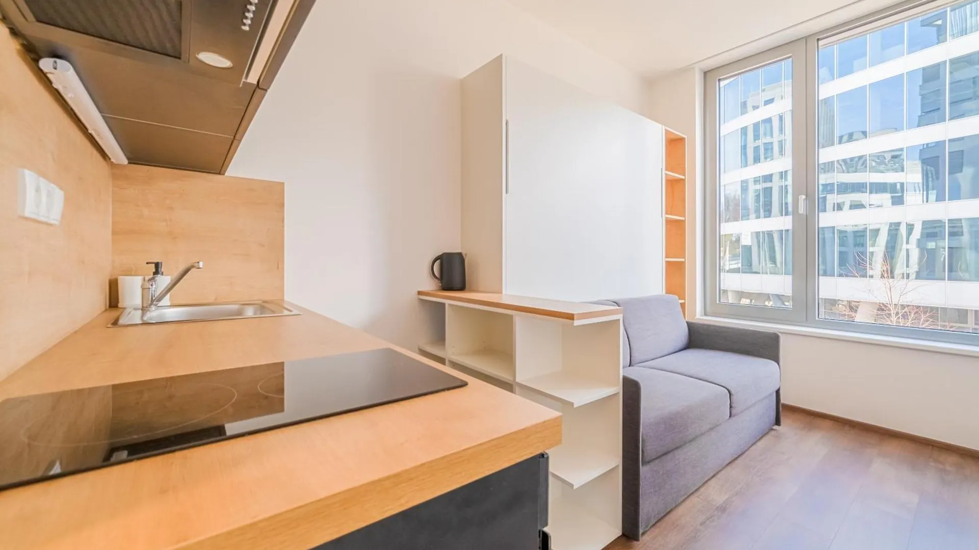 Mymozart Residence By Rentez Prag Apartment