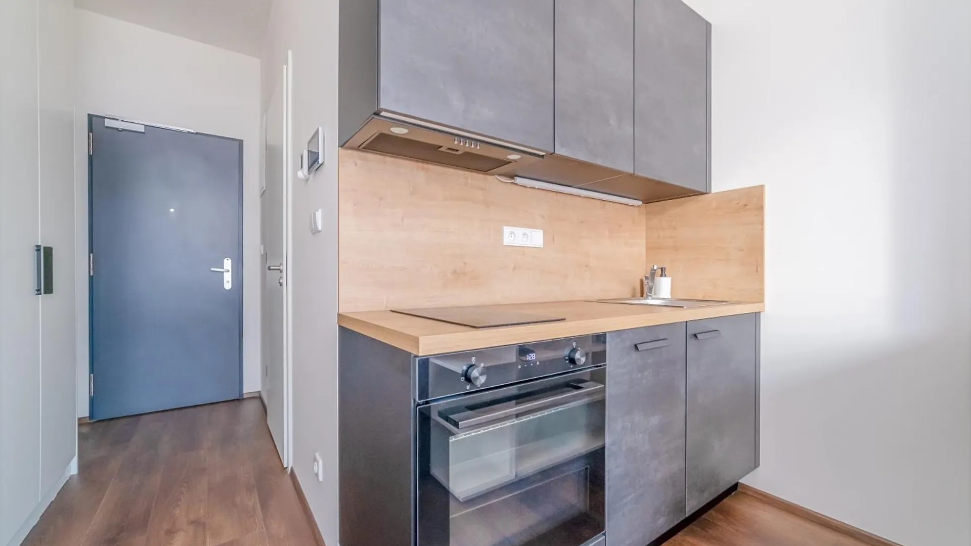 Apartment Mymozart Residence By Rentez Prag Tschechische Republik
