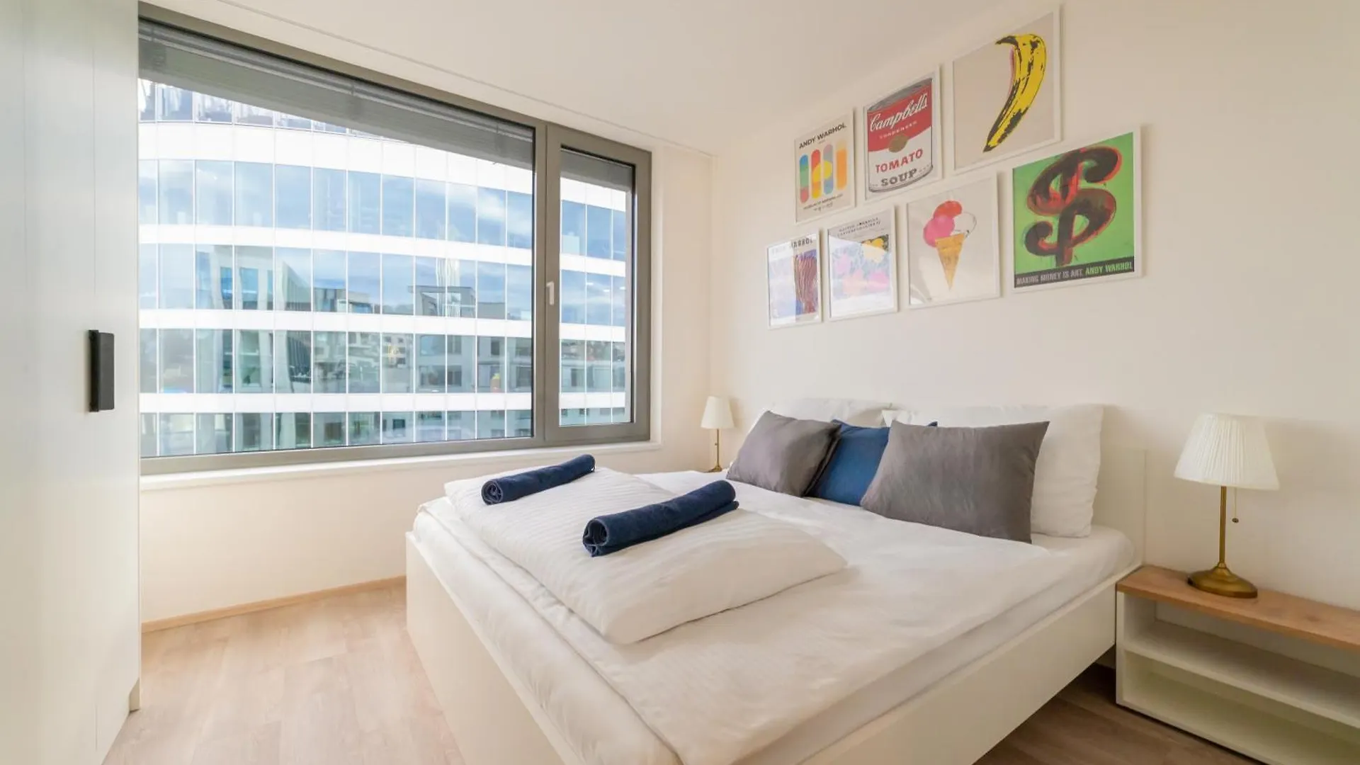 Apartment Mymozart Residence By Rentez Prague