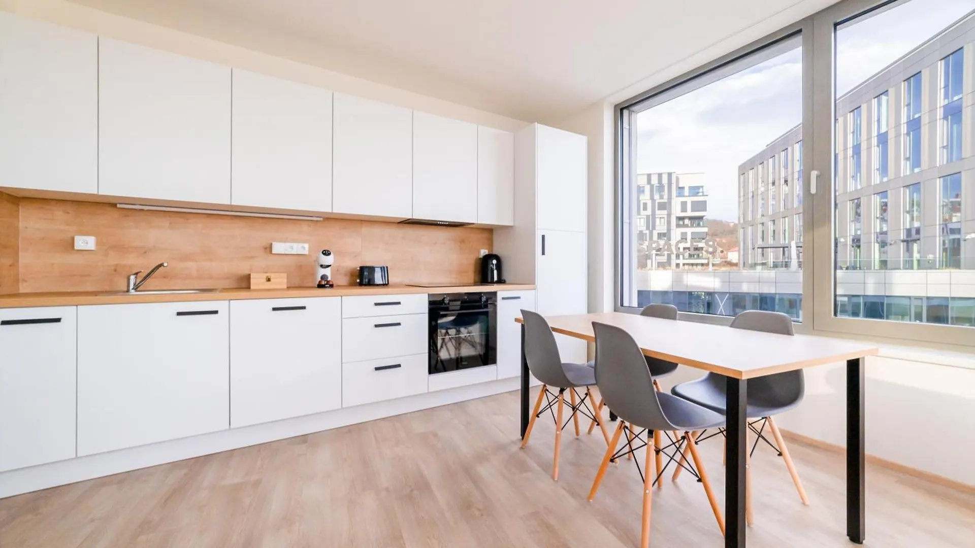 Apartment Mymozart Residence By Rentez Prag Tschechische Republik