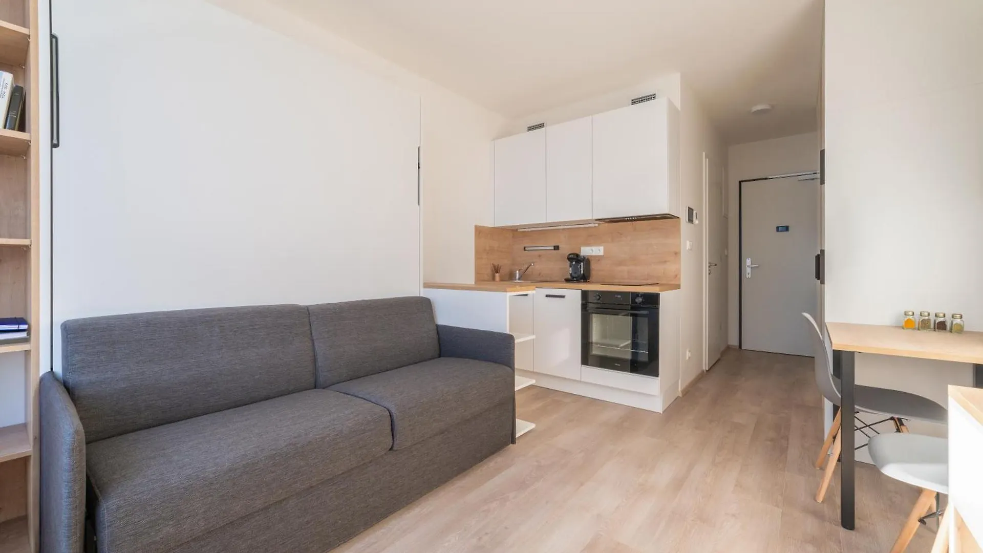 Apartment Mymozart Residence By Rentez Prag