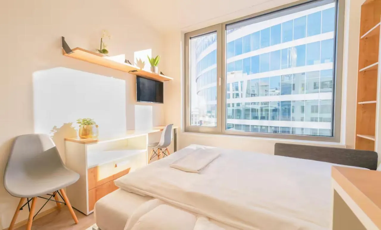 Mymozart Residence By Rentez Prag Apartment