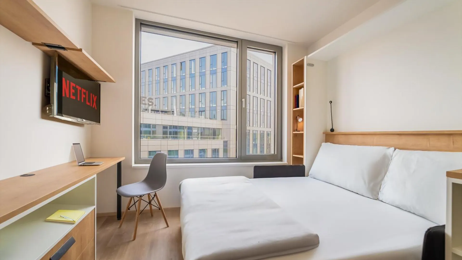 Mymozart Residence By Rentez Prague Apartment