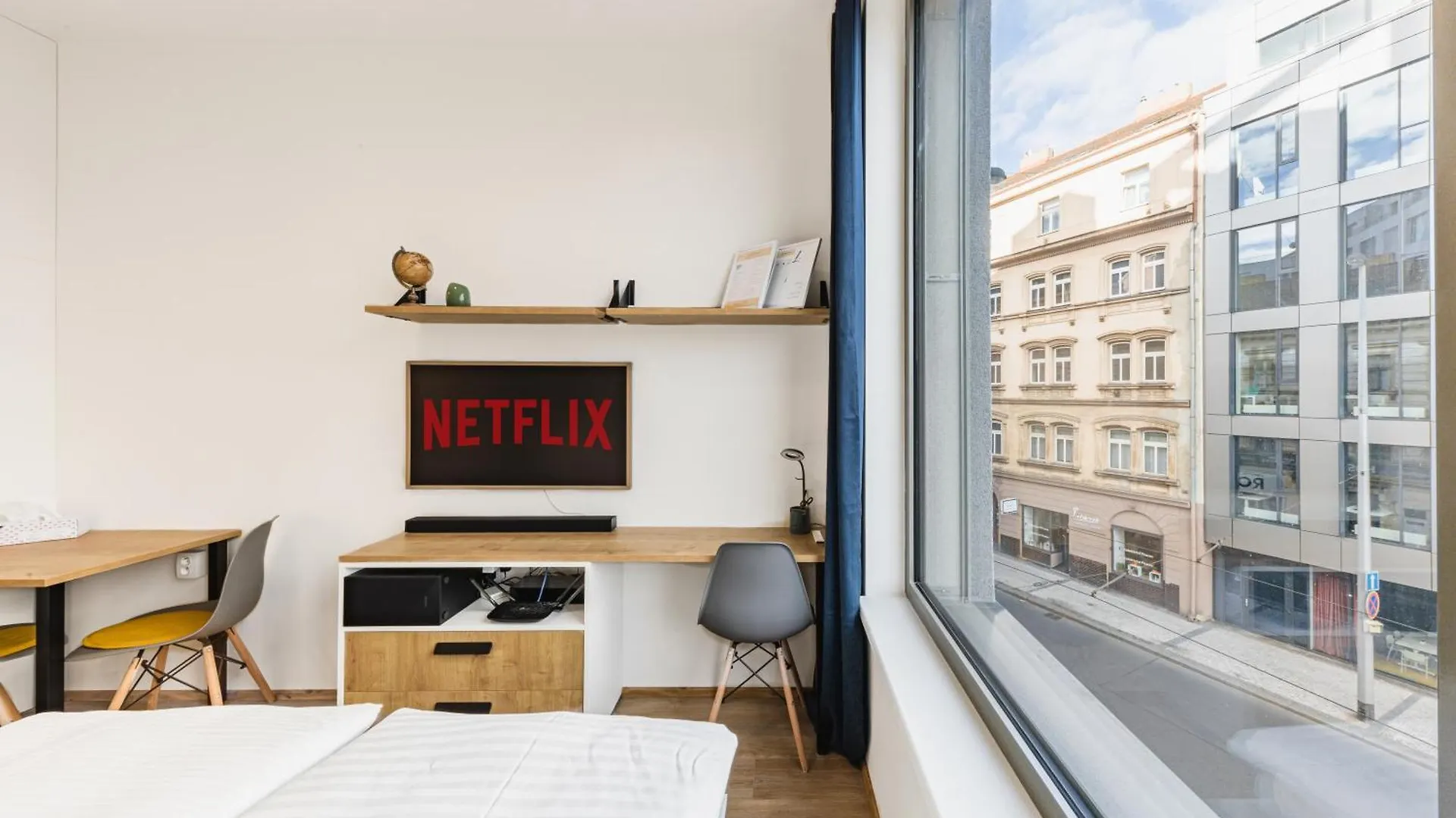 Apartment Mymozart Residence By Rentez Prague