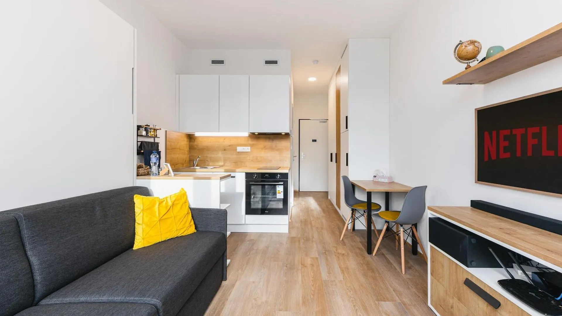Mymozart Residence By Rentez Prague