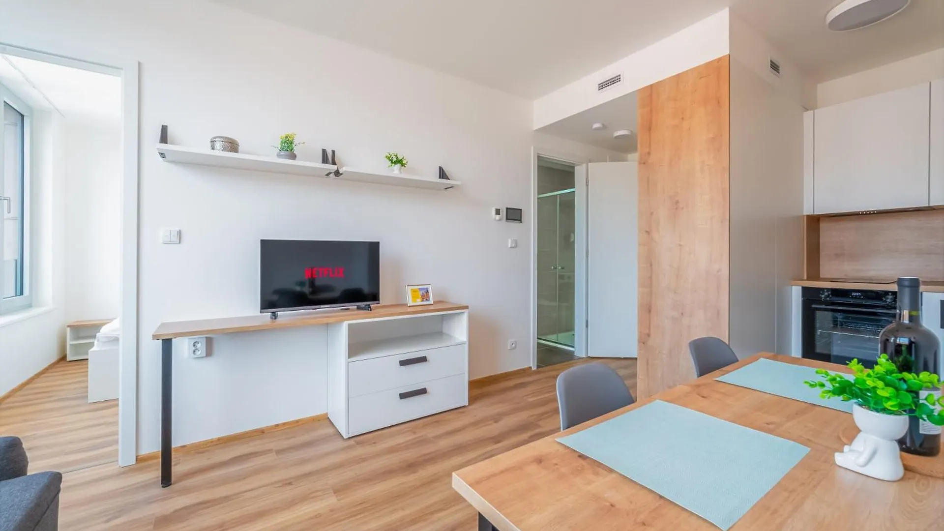 Mymozart Residence By Rentez Prague